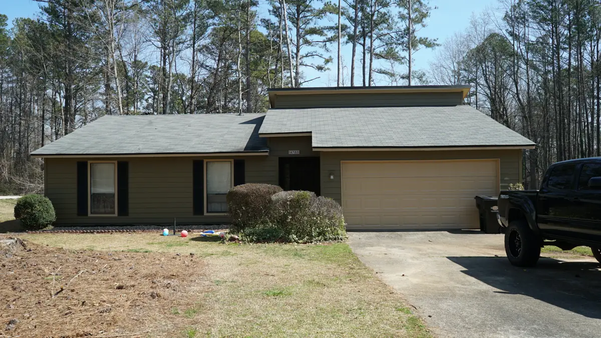 After: Front of an Acworth ranch home